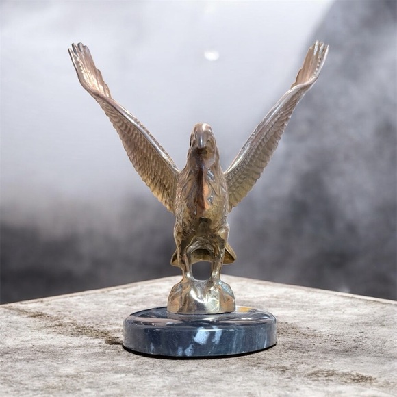 MCM Andrea By Sadek Majestic Brass Eagle Figurine Eagle Sculpture Marble Base - Picture 2 of 9